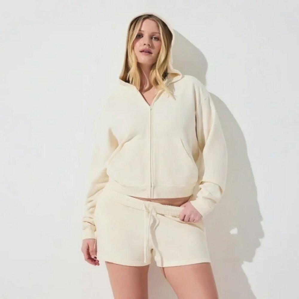 SKIMS French Terry Zip Up Hoodie in Ecru size Small. New with tag